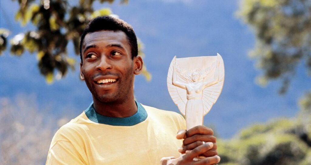 Pelé, légende du football, est mort à l'âge de 82 ans 