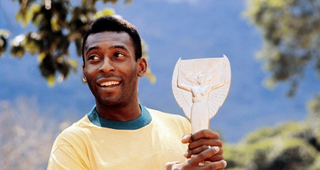 Pelé, légende du football, est mort à l'âge de 82 ans